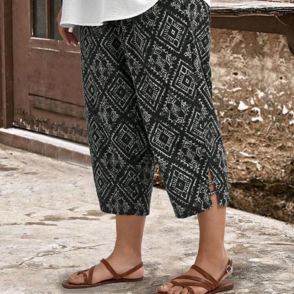 Women's comfy casual capris